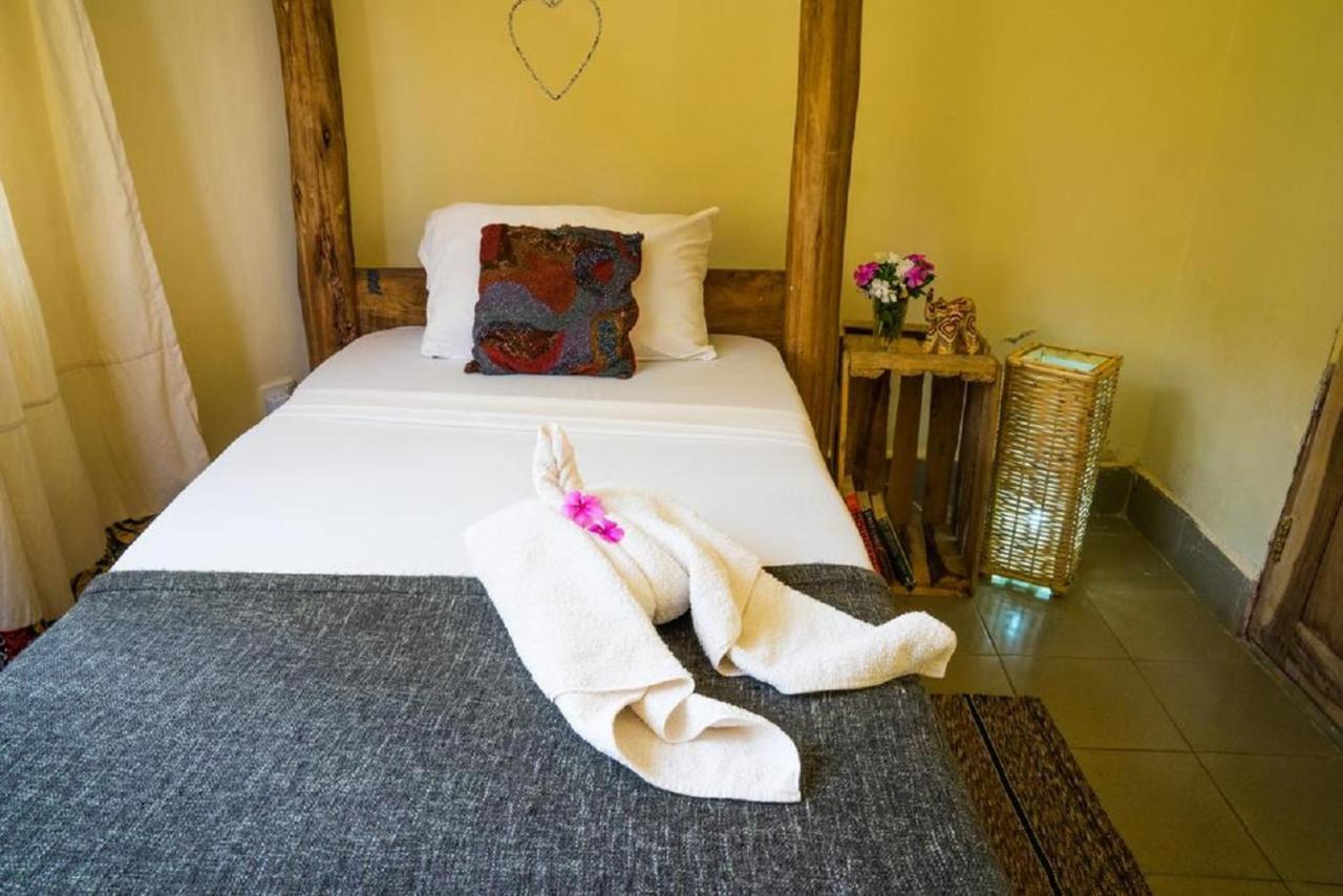 The Secret Garden Hotel Moshi Buitenkant foto