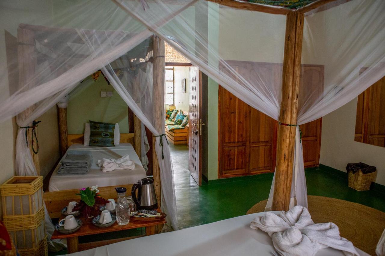 The Secret Garden Hotel Moshi Buitenkant foto