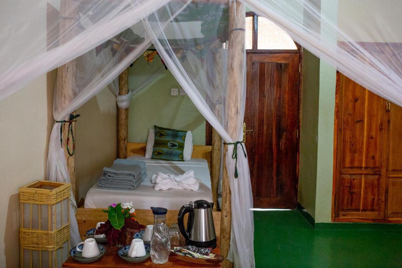 The Secret Garden Hotel Moshi Buitenkant foto
