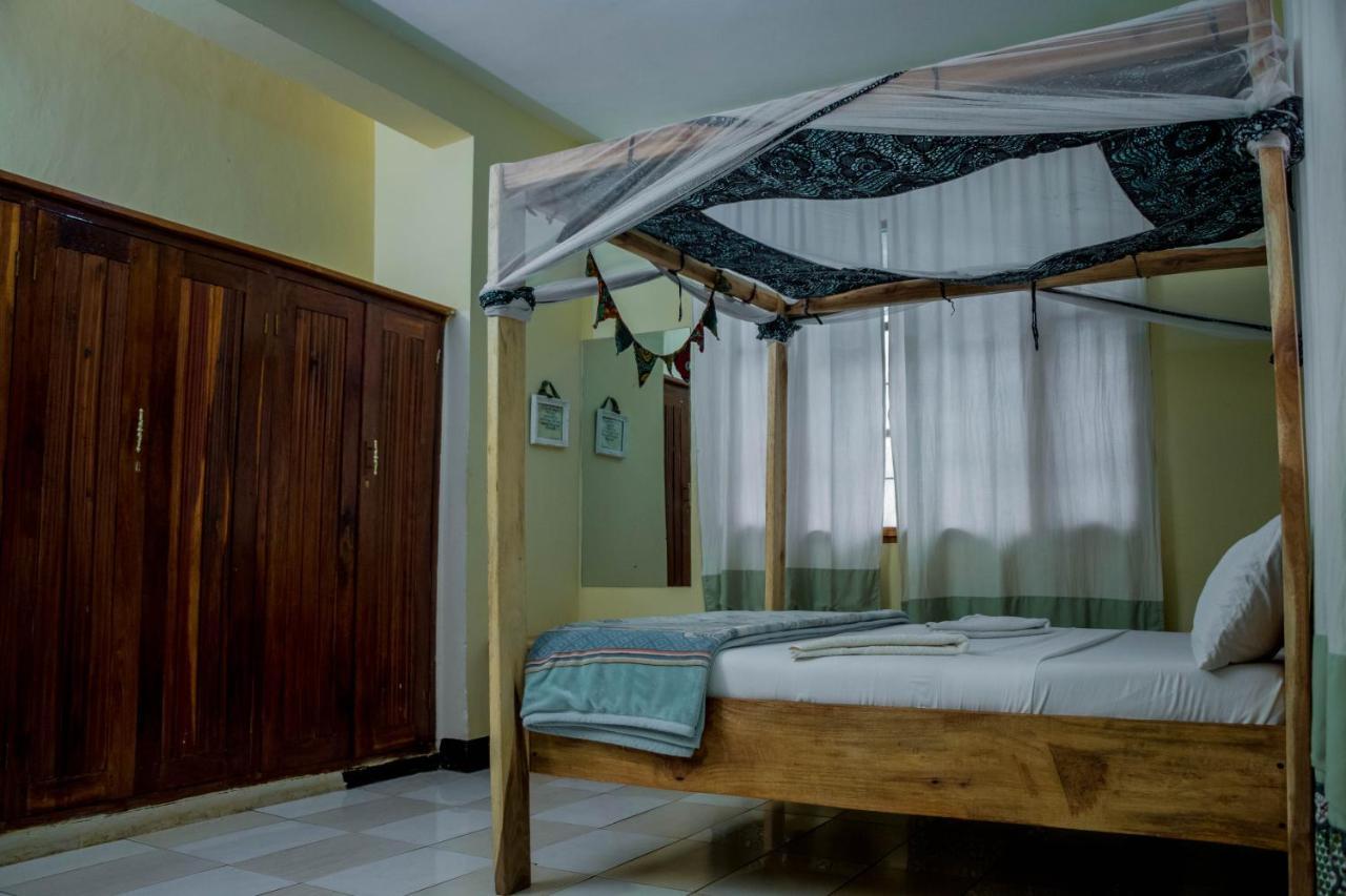 The Secret Garden Hotel Moshi Buitenkant foto