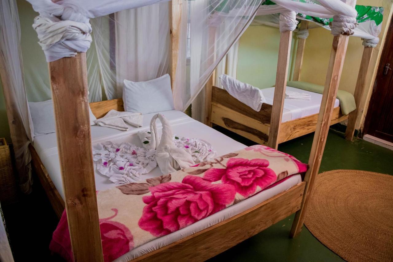 The Secret Garden Hotel Moshi Buitenkant foto