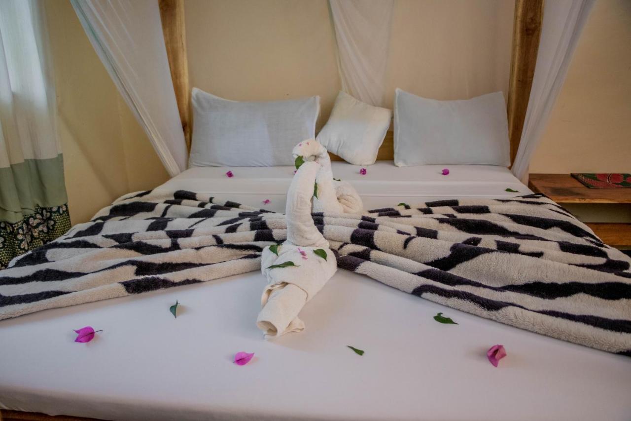 The Secret Garden Hotel Moshi Buitenkant foto
