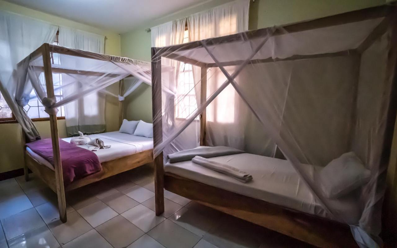 The Secret Garden Hotel Moshi Buitenkant foto