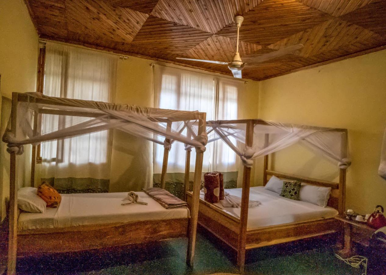 The Secret Garden Hotel Moshi Buitenkant foto